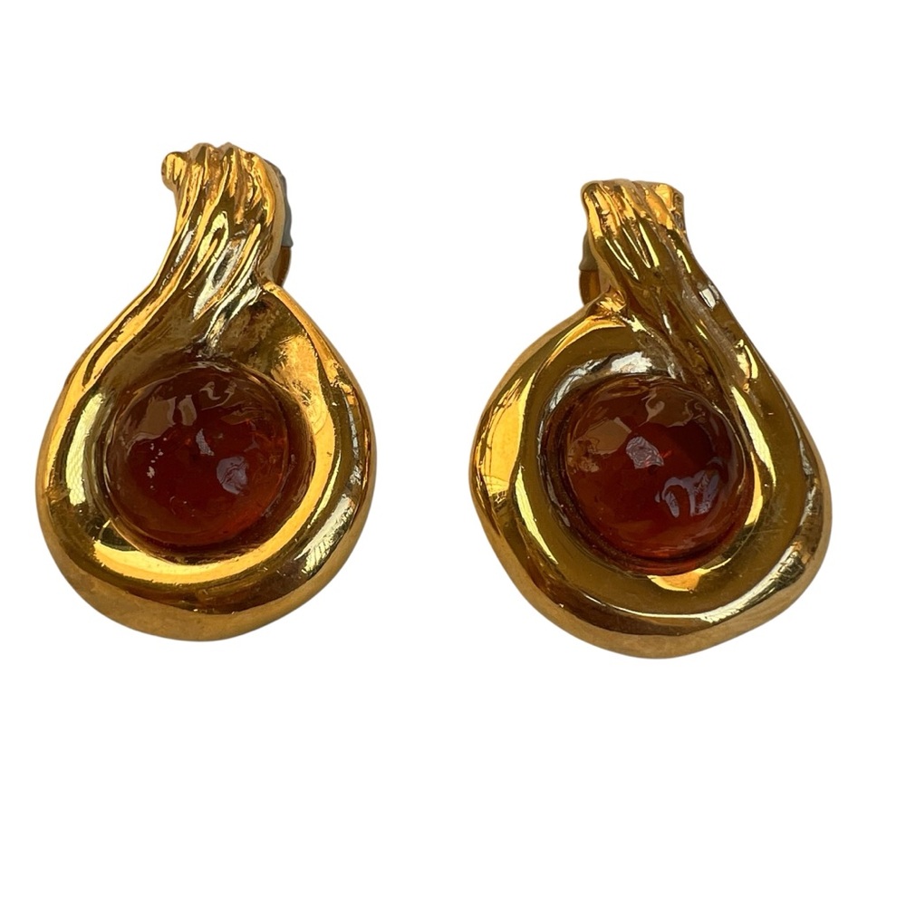 Large Ciner GoldTone Amber-colored glass mogul Cabochon Vintage Clip-On Earrings
